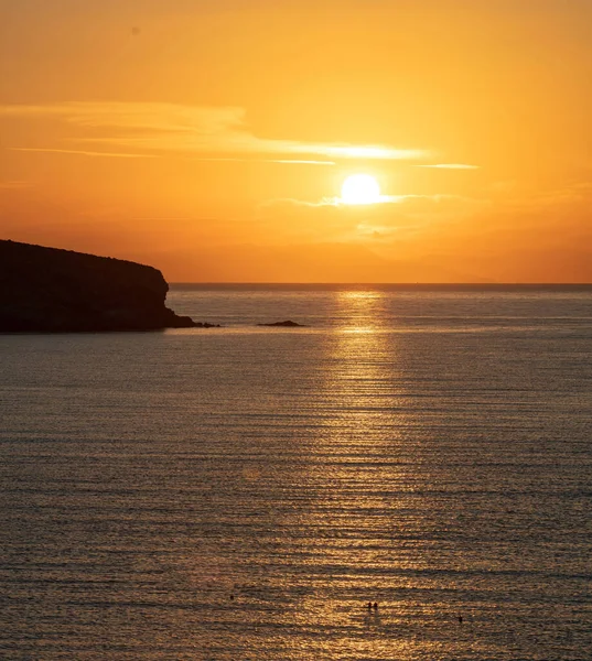 Pôr Sol Verão Sobre Ilha Grega Cyclades Grécia Sol Dourado — Fotografia de Stock