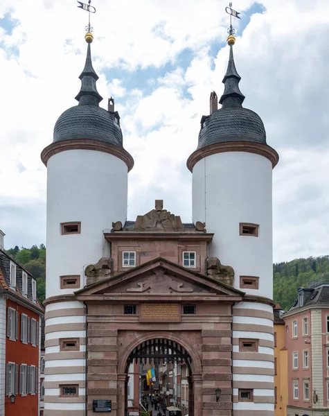 Alemania Heidelberg Puente Viejo Karl Theodor Con Gran Puerta Arqueada — Foto de Stock