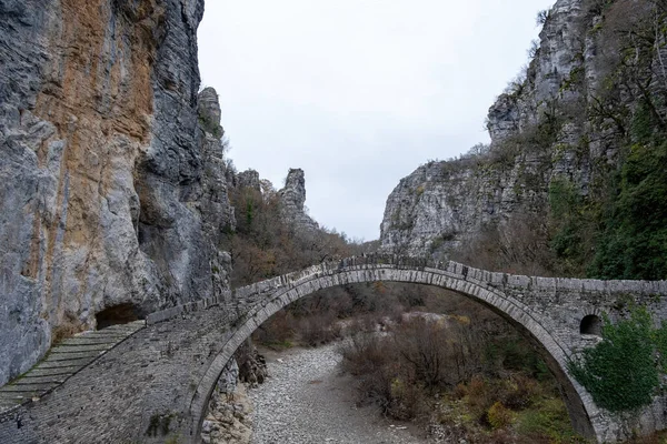 Греція Лазаріді Контодімоу Середньовічний Арочний Кам Яний Міст Через Суху — стокове фото