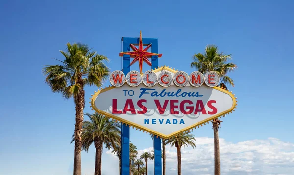 Üdvözöljük Mesés Las Vegas Nevada Jelen Palm Mögött Neon Óriásplakát — Stock Fotó