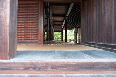 Geleneksel Japon tapınağı, açık geçit. tatami zemin kaplama görünümü,