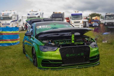 1976 MG MGC - Anglesey Showground Otomatik Gösterisinde