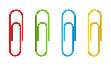 Beyaz arkaplan üzerine renkli ataç ile ayarlayın. Ofis ya da okul kırtasiyesi. Renkli set. 