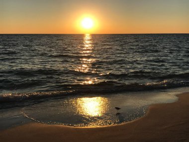 Akdeniz 'de gün batımı