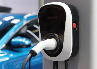 Fotokopi alanı ile yüklü elektrikli araba, teknoloji elektrikli araç konsepti