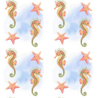Kireç yeşili ve pembe renkli denizatları yumuşak mavi suluboya noktalarında turuncu-pembe deniz yıldızlarıyla eşleştirilerek banyo ürünleri, bebek kıyafetleri ya da okyanus hediye setleri için kusursuz bir şablon klipleri oluştururlar..