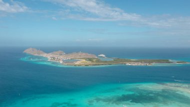 Karayip Denizi Körfezi Güzel beyaz kumla