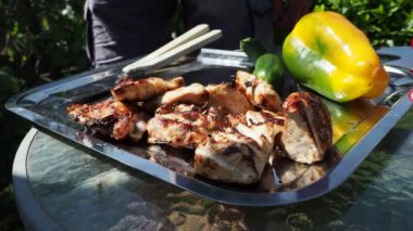 Sebzeli ızgara tavuk.