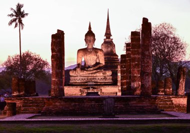 Sunset Tapınağındaki Antik Buda Heykeli