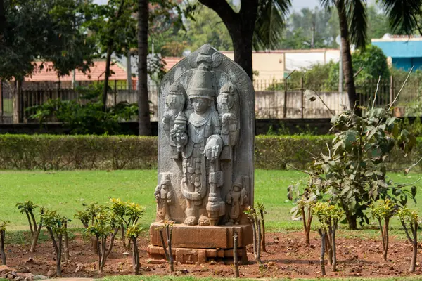 stock image A stone carved sculpture on display in the gardens of  Chennakesava Temple in the town of Somanathapura