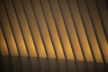 New York şehir merkezindeki One World Ticaret Merkezi 'ndeki tren istasyonunun yapısına yakın.