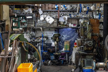 Seul 'deki küçük bir fabrika, genellikle kompakt bir alanda özel ürünler üreten bir üretim merkezidir.. 