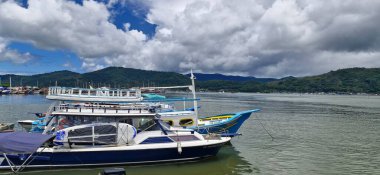 Paraty, güzel bir sömürge şehri, UNESCO Dünya Mirası Alanı, doğal, kültürel ve mimari yönlerini koruyor. Konak ve kiliselerinin inşası, Brezilya 'da geçmişte yaşanmış bir yaşam tarzını yansıtıyor. 1667 'de kurulmuş. Brezilya