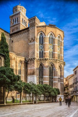 Bazilika di Santa Maria Gloriosa dei Frari, Venedik, İtalya, dikiz manzaralı.