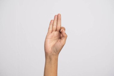 Elle sağır alfabe harfi F. İşaret dilinden 