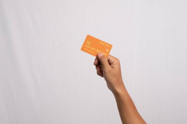 Beyaz arka planda el ele tutuşma kartı.