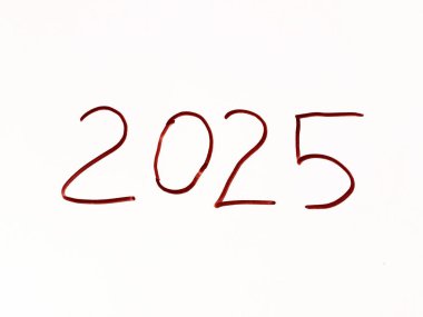Beyaz Arkaplanda Koyu Kırmızı Mürekkeple El Yazısıyla 2025
