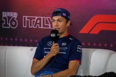 İtalyan GP F1 2024, 27 Ağustos 2024, Monza, İtalya - Williams Formula 1 Alexander Albon sürücüsü