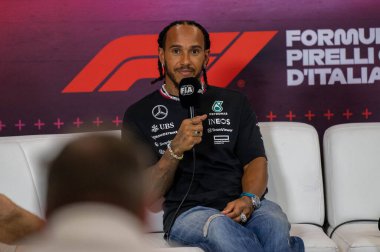 İtalyan GP F1 2024, 27 Ağustos 2024, Monza, İtalya - Mercedes için Formula 1 Lewis Hamilton sürücüsü