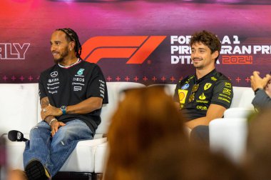 İtalyan GP F1 2024, 27 Ağustos 2024, Monza, İtalya - Mercedes için Formula 1 Lewis Hamilton sürücüsü