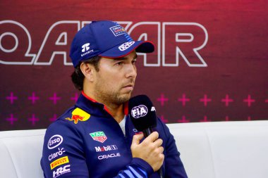 Katar GP F1 2024, 28 Kasım 2024, Losail, Katar - Formula 1 Sergio Perez Red Bull sürücüsü