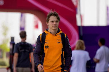 Katar GP F1 2024, 30 Kasım 2024, Losail, Katar - McLaren için Formula 1 Oscar Piastri sürücüsü