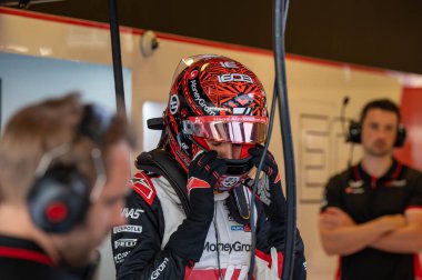 Abu Dabi GP F1 2024, 10 Aralık 2024, Yas Marina, Abu Dabi - Haas için Formula 1 Esteban Ocon sürücüsü