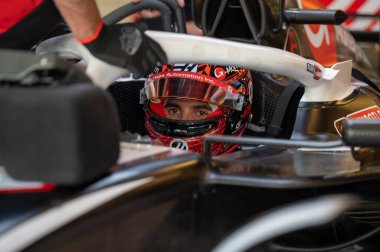 Abu Dabi GP F1 2024, 10 Aralık 2024, Yas Marina, Abu Dabi - Haas için Formula 1 Esteban Ocon sürücüsü