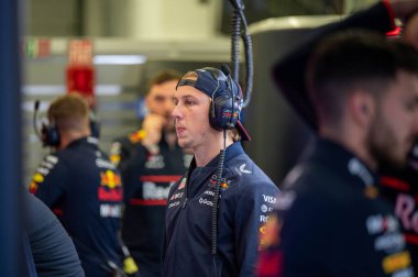 Bahreyn GP GP F1 2025, 27 Şubat 2025, Sakhir, Bahreyn - Formula 1 Yarışçı Bulls sürücüsü Liam Lawson