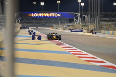 Bahreyn GP GP F1 2025, 27 Şubat 2025, Sakhir, Bahreyn - Red Bull için Formula 1 Max Verstappen sürücüsü