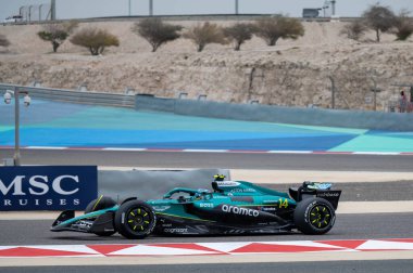 Bahreyn GP F1 2025, 28 Şubat 2025, Sakhir, Bahreyn - Aston Martin 'in Formula 1 Fernando Alonso sürücüsü