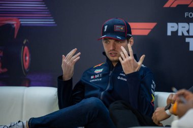 Bahreyn GP GP F1 2025, 28 Şubat 2025, Sakhir, Bahreyn - Red Bull için Formula 1 Max Verstappen sürücüsü