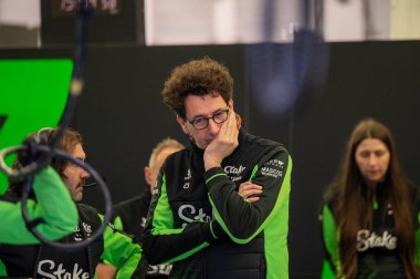 Bahreyn GP F1 2025, 28 Şubat 2025, Sakhir, Bahreyn - Formula 1 Mattia Binotto