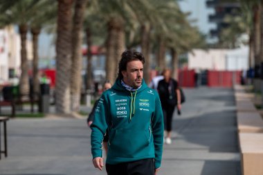 Bahreyn GP F1 2025, 28 Şubat 2025, Sakhir, Bahreyn - Aston Martin 'in Formula 1 Fernando Alonso sürücüsü