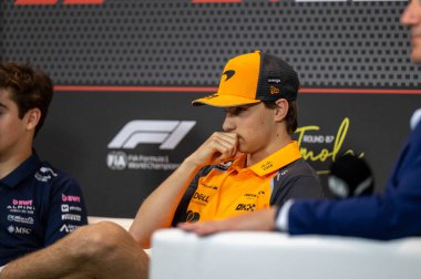 ImolaGP GP GP F1 2025, 16 Mayıs 2025, Imola, Emilia Romagna - McLaren için Formula 1 Oscar Piastri sürücüsü