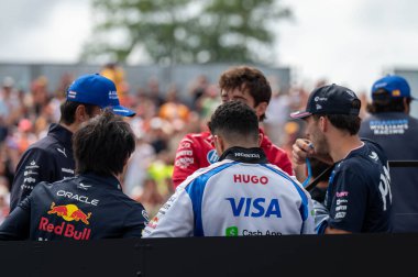 Macaristan GP GP GP F1 2025, 3 Ağustos 2025, Budapeşte, Macaristan - Yarış Boğaları için Formula 1 Hadjar sürücüsü