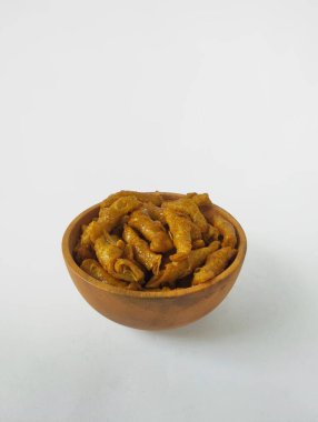 Kacang Umpet tipik bir Endonezya yiyeceğidir, yani un kaplı fıstık, sonra kavrulmuş ve sıvı Java şekeri ile kaplanmıştır..