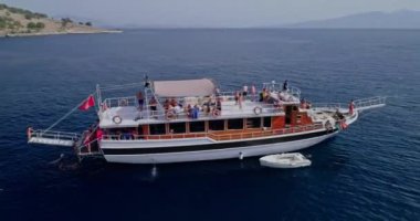 Arnavutluk 'taki güzel Akdeniz kıyı şeridinin havadan görünüşü