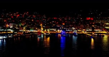 Arnavutluk, Arnavutluk ve Riviera 'daki Saranda kentinin güzel hava manzarası, insansız hava aracı manzarası