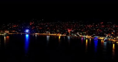 Arnavutluk, Arnavutluk ve Riviera 'daki Saranda kentinin güzel hava manzarası, insansız hava aracı manzarası