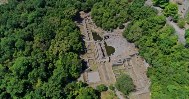Shot Drohne Cenital Butrint Römisches Amphitheater Und Ruinen Albanien Luftaufnahme — Stockvideo