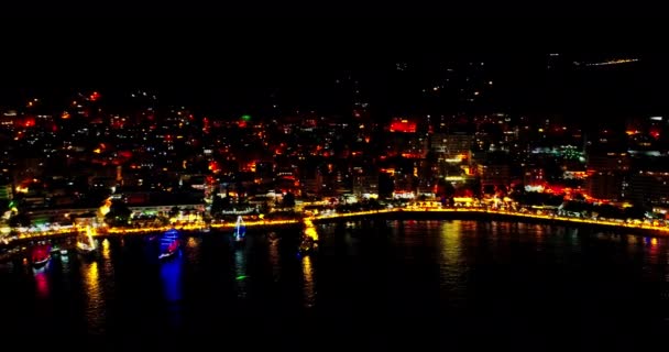 Όμορφη Εναέρια Άποψη Της Πόλης Των Σαράντα Νύχτα Στην Αλβανία — Αρχείο Βίντεο
