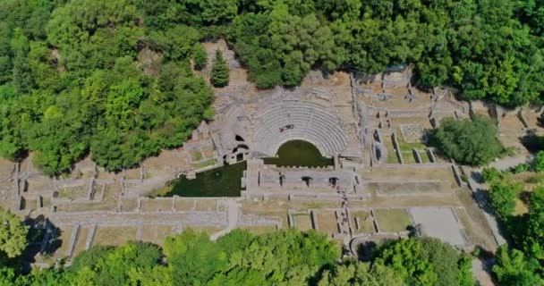 Výstřel Drone Cenital Butrint Římský Amfiteátr Zříceniny Albánii Letecký Pohled — Stock video