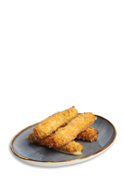 Çıtır mozzarella çubukları gri bir tabakta güzelce dizilmiş. Lezzetli bir aperatifi her zaman paylaşmak ya da atıştırmak için mükemmel bir şekilde sergiliyorlar..