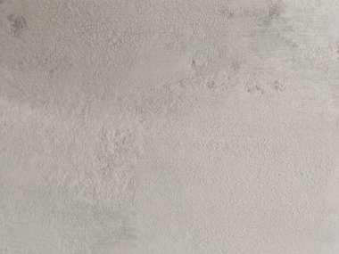 Grunge arkaplan dokusu, Kirli Sıçrama Duvarı, Soyut Sıçrama Sanatı. Arka plan için beton duvar beyaz gri rengi. Çizikler ve çatlaklarla eski grunge dokuları. Beyaz boyanmış beton duvarlar. Binanın duvarından soyut boya dökülüyor.