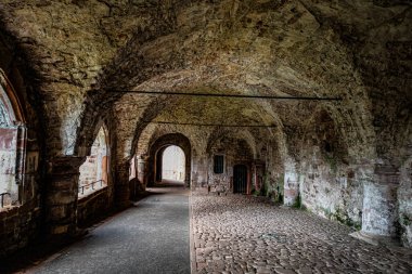 Eski kalenin kalıntıları.