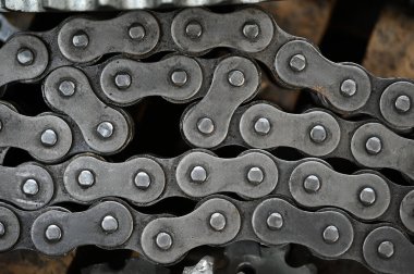 gear chain used to turn the gears of large machines