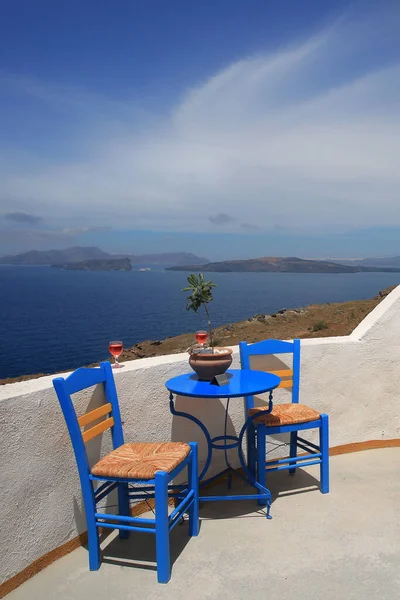 Стулья Прекрасным Видом Расслабиться Санторини Греция — стоковое фото