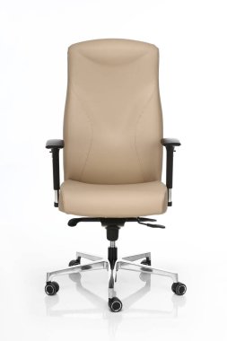 Modern ofis koltuğu. Beyazda izole edilmiş.