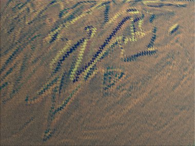 Renkli dinamik dalgaların bulanık arkaplanı olan soyut bir arkaplan. Dalga tasarımı için uygun tasarım